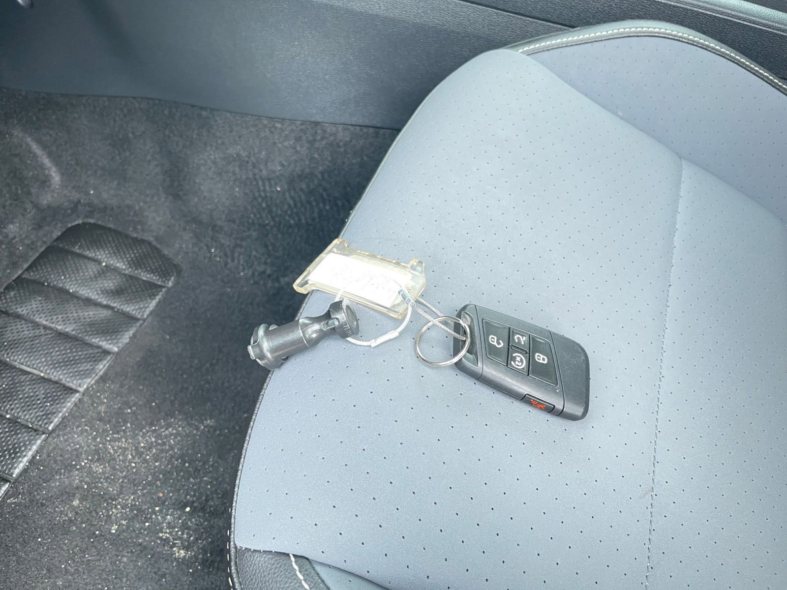 Used 2025 Volkswagen Jetta SE image 22