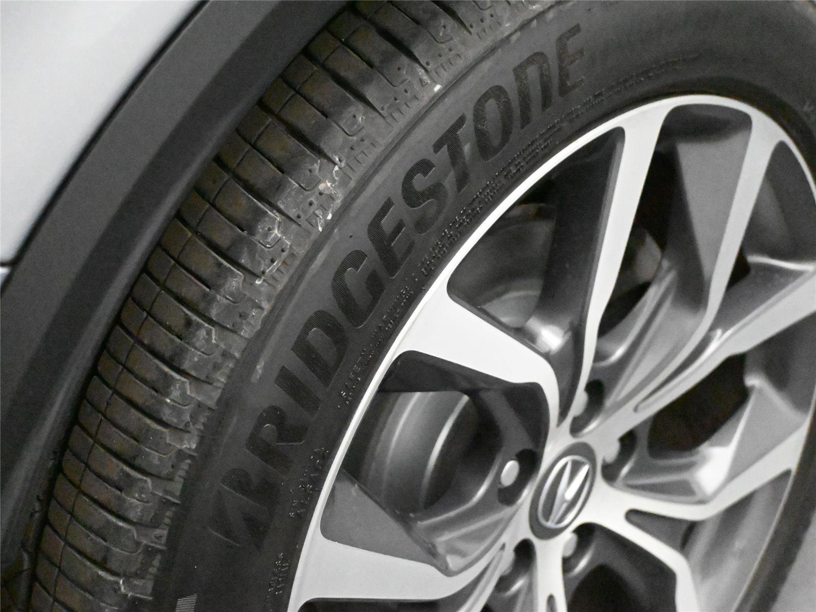 Certified 2023 Acura MDX SH-AWD w/ Technology Package image 14