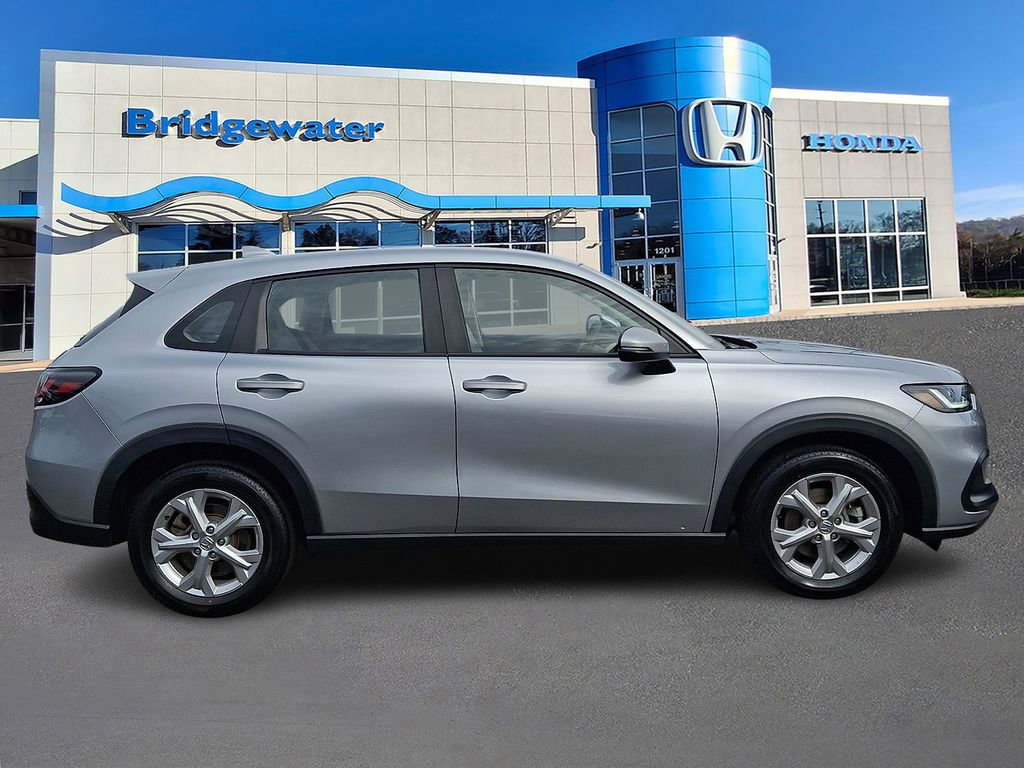 Used 2023 Honda HR-V LX image 7