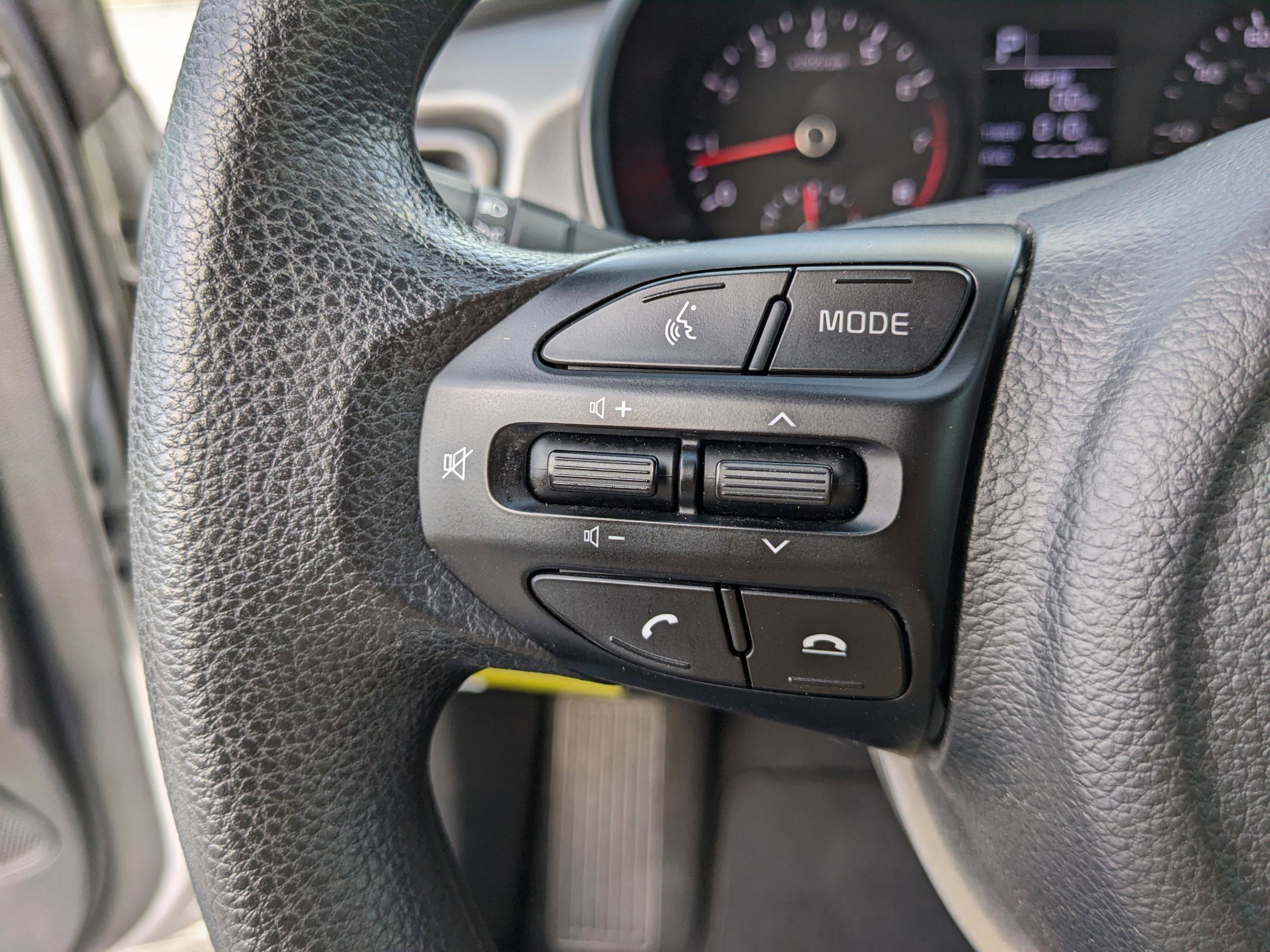 Used 2022 Kia Rio LX image 36