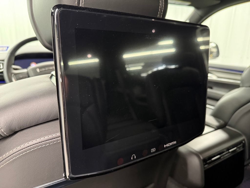 Used 2026 Jeep Grand Wagoneer Summit w/ Rear Seat Video Group I AWD/4WD image 12
