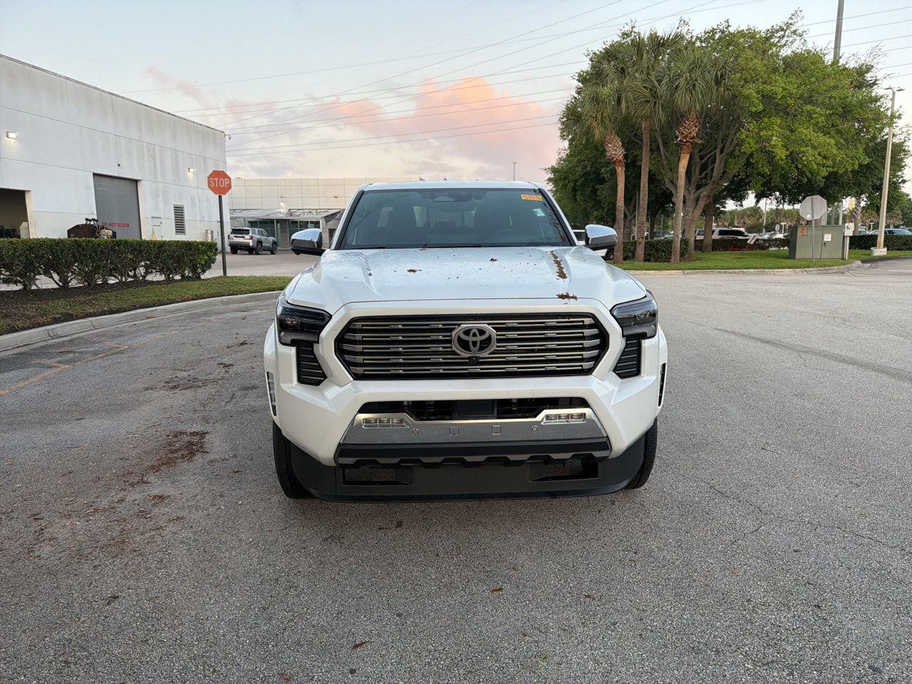 Used 2024 Toyota Tacoma Limited w/ Limited Package (LT) image 8