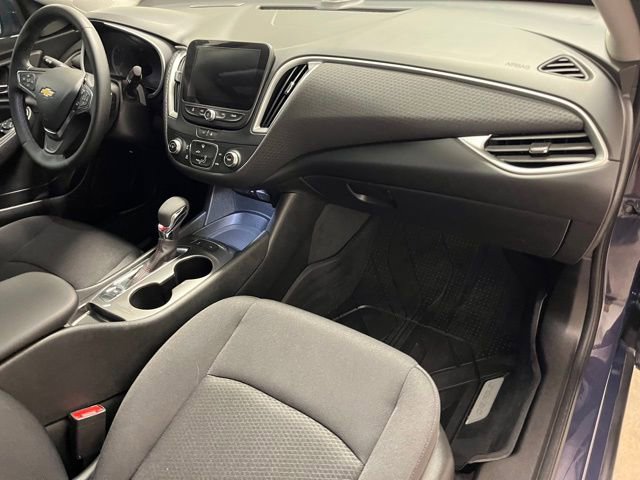 Used 2025 Chevrolet Malibu RS image 15