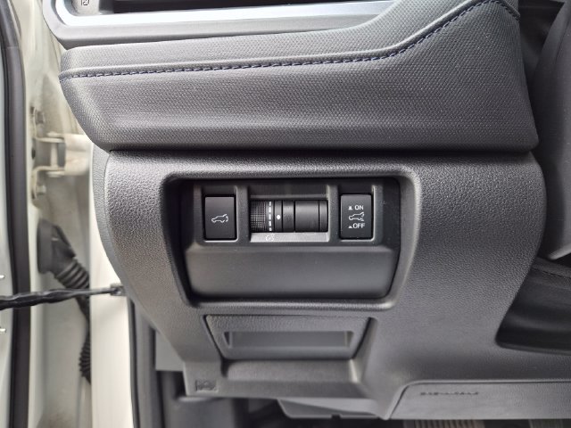 Used 2025 Subaru Forester Limited w/ Popular Package #1 AWD/4WD image 17
