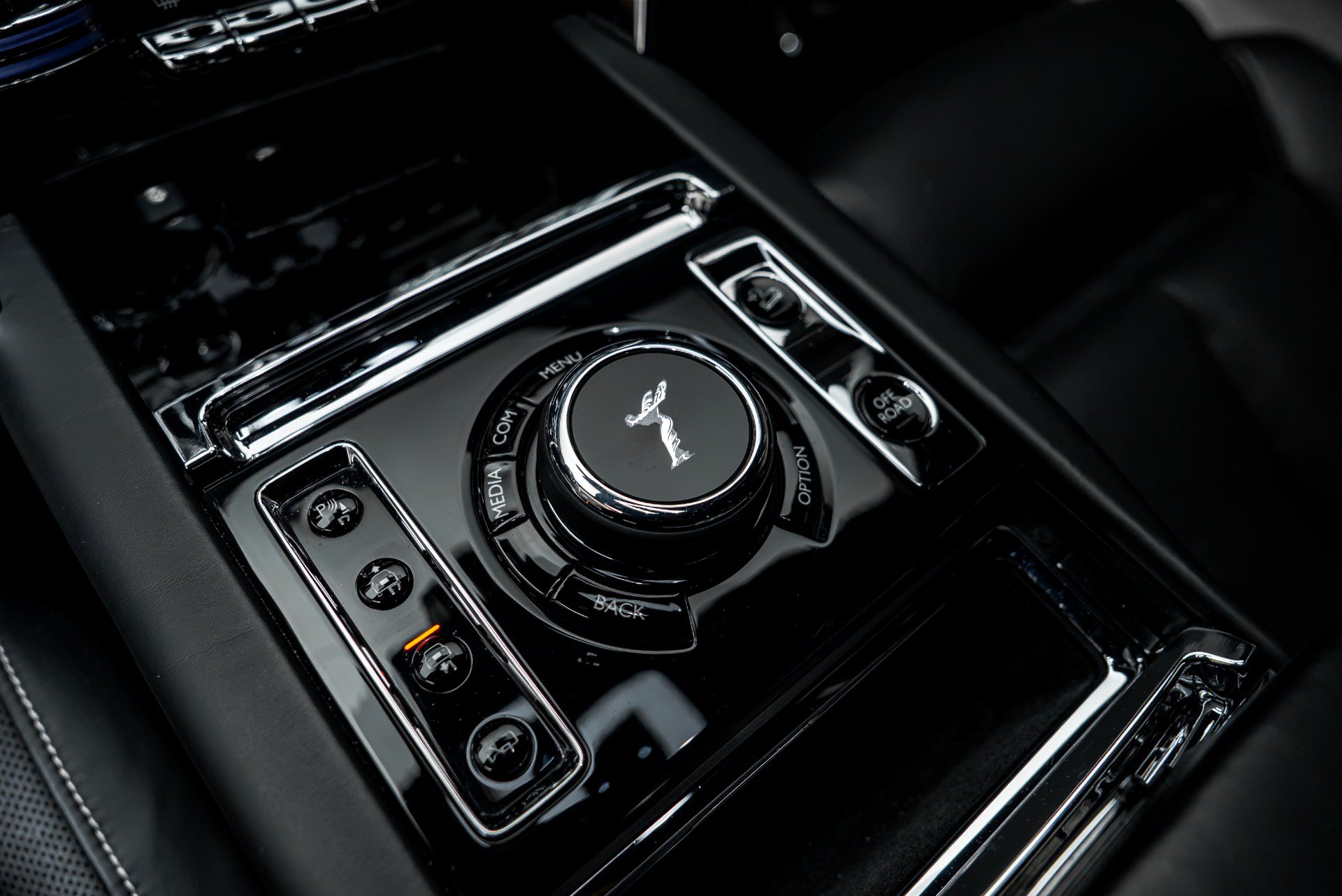 Used 2020 Rolls-Royce Cullinan AWD/4WD image 44