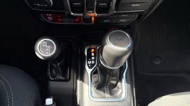 Used 2024 Jeep Wrangler Unlimited Sport AWD/4WD image 29