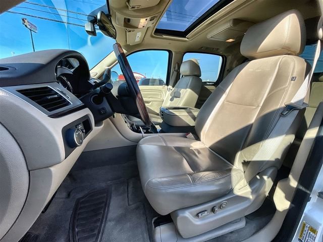 Used 2012 Cadillac Escalade EXT Premium image 19