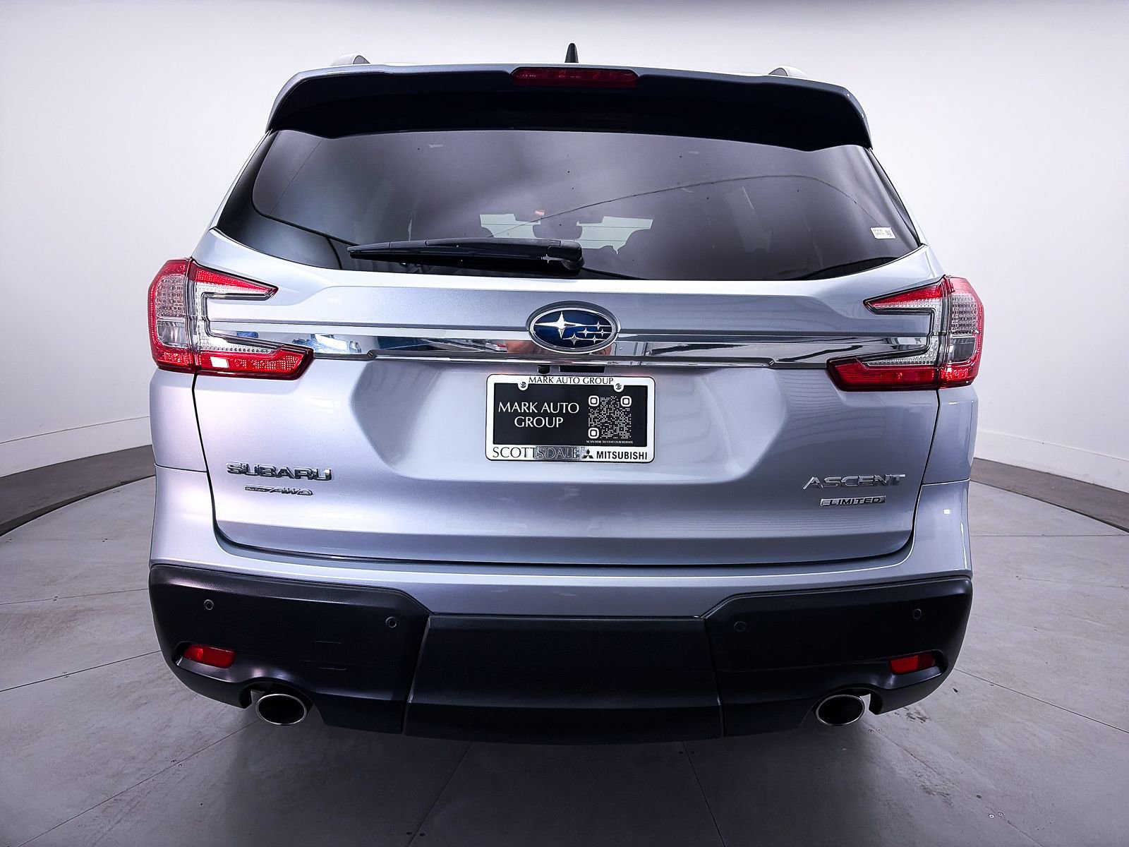 Used 2023 Subaru Ascent Limited AWD/4WD image 14