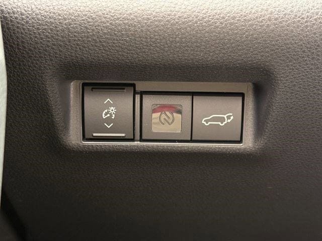 New 2026 Toyota RAV4 XSE AWD/4WD image 21