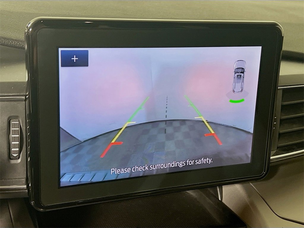 Used 2024 Ford Explorer XLT w/ Equipment Group 202A image 13