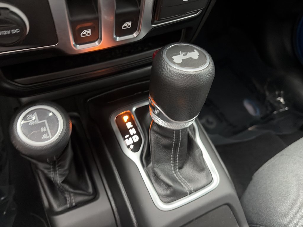 Used 2024 Jeep Wrangler Sport AWD/4WD image 24