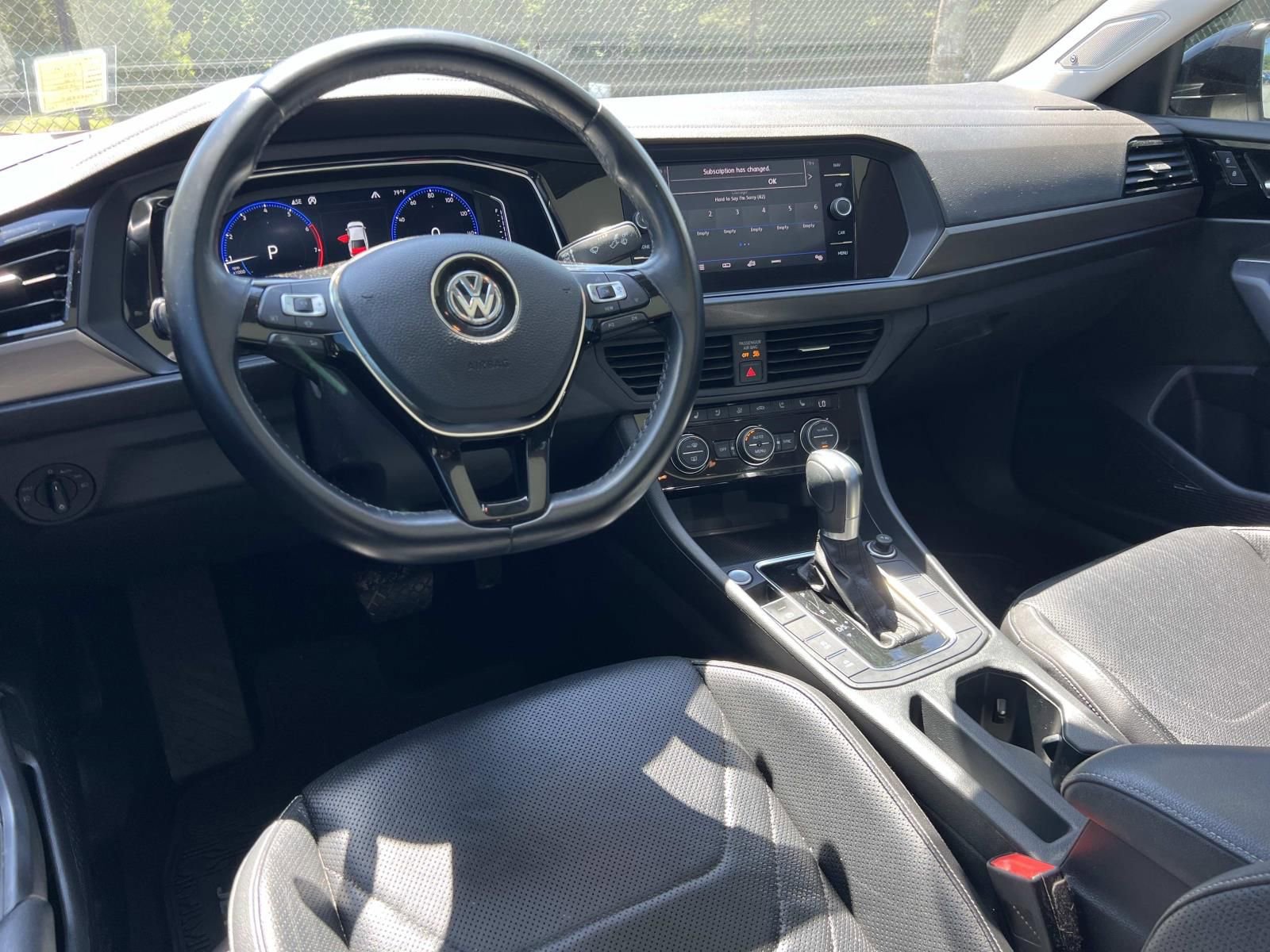 Used 2019 Volkswagen Jetta SEL Premium FWD image 22