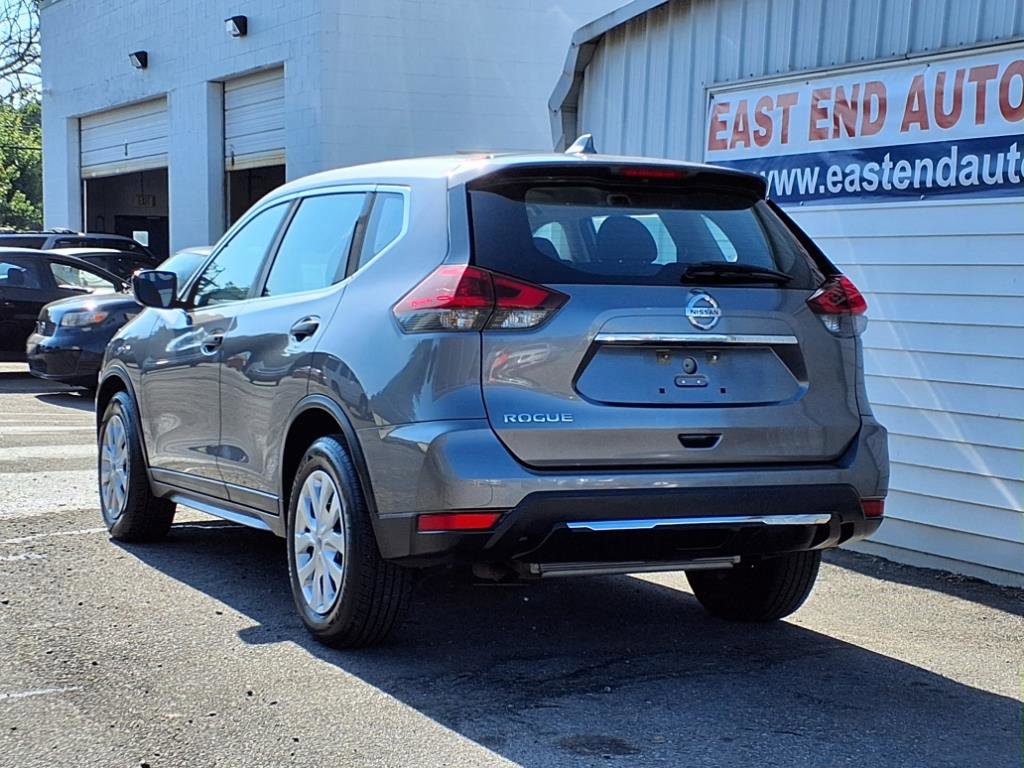 Used 2019 Nissan Rogue S image 3