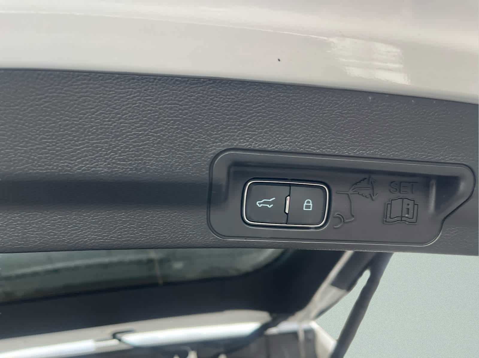 Used 2025 Ford Explorer ST w/ Sun And Sound Package image 19