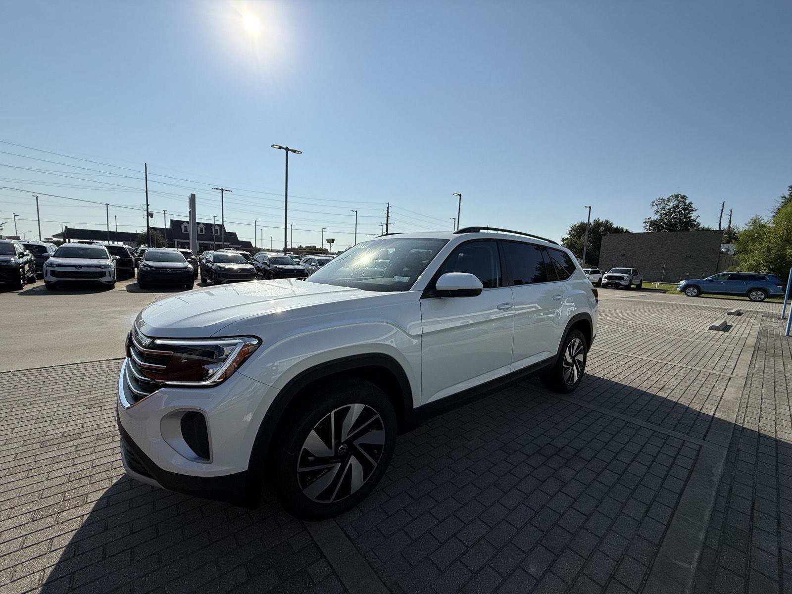 New 2026 Volkswagen Atlas SE image 3