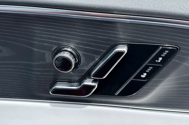 Used 2024 Cadillac Lyriq Sport RWD image 23