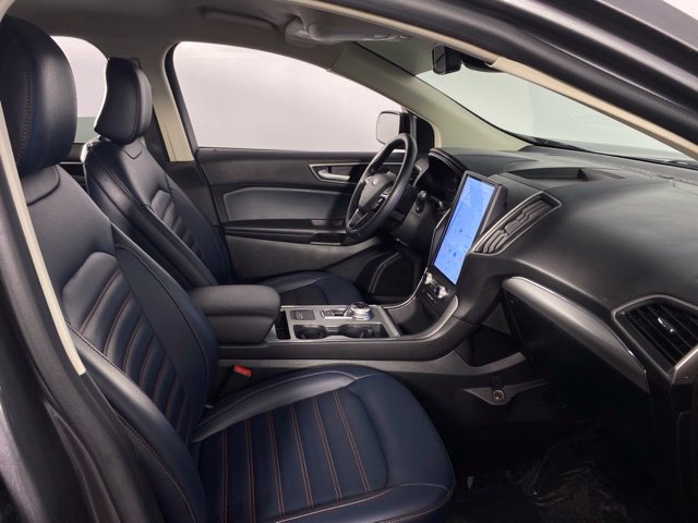 Used 2022 Ford Edge SEL w/ Sport Appearance Package AWD/4WD image 16