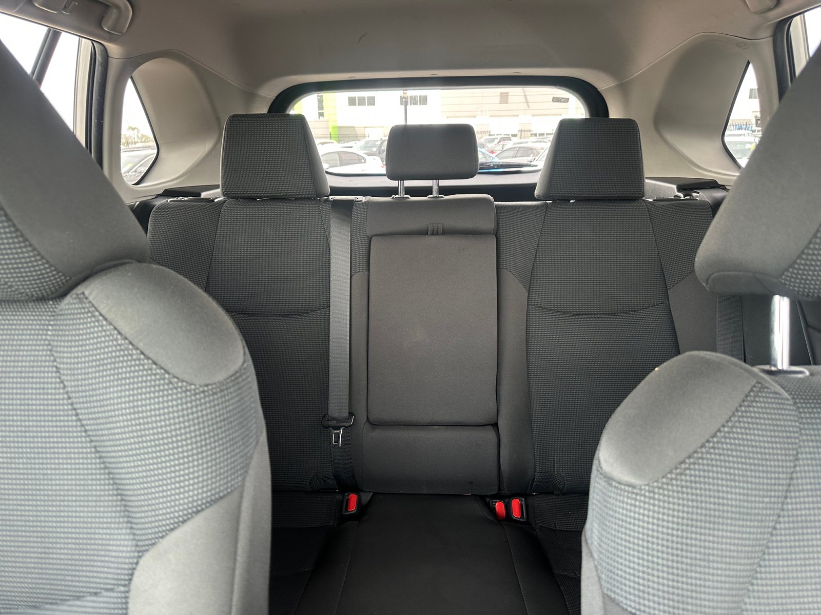 Used 2023 Toyota RAV4 LE AWD/4WD image 24