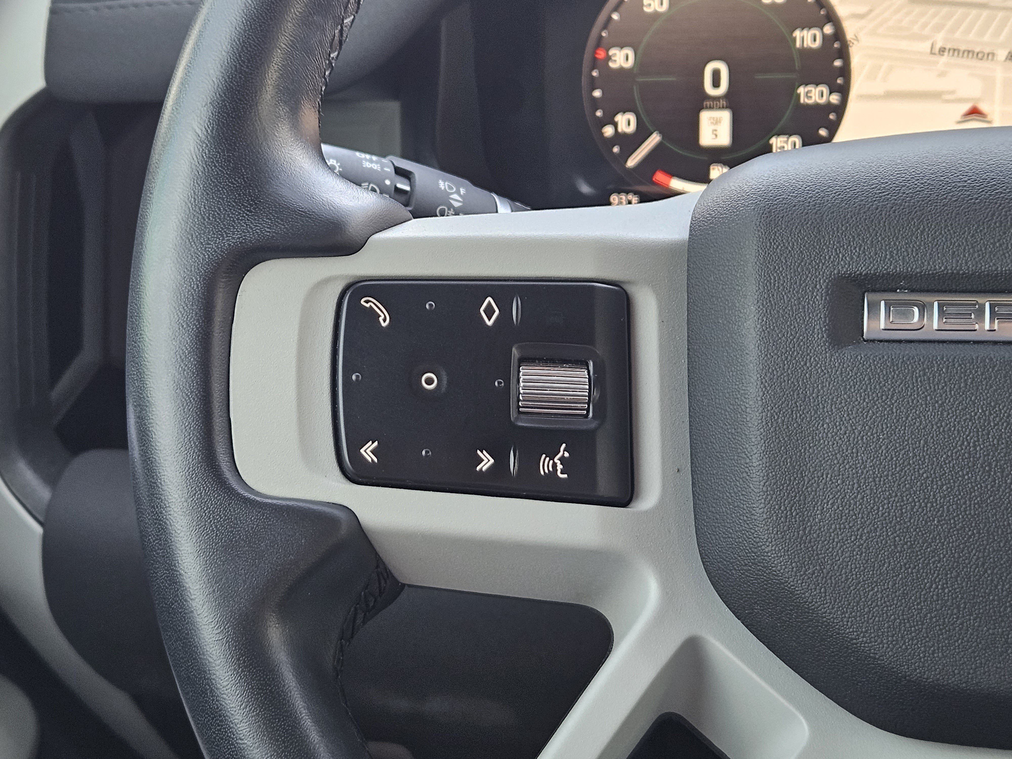 Used 2023 Land Rover Defender 110 S AWD/4WD image 27