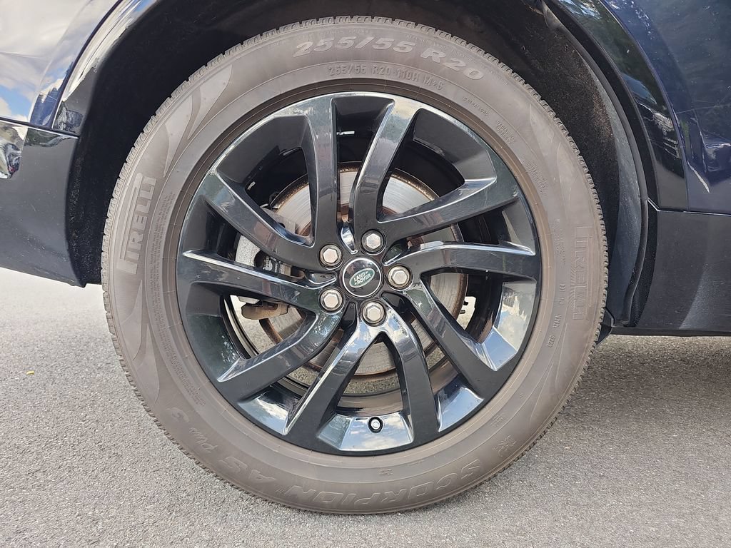 Used 2020 Land Rover Discovery Landmark AWD/4WD image 23