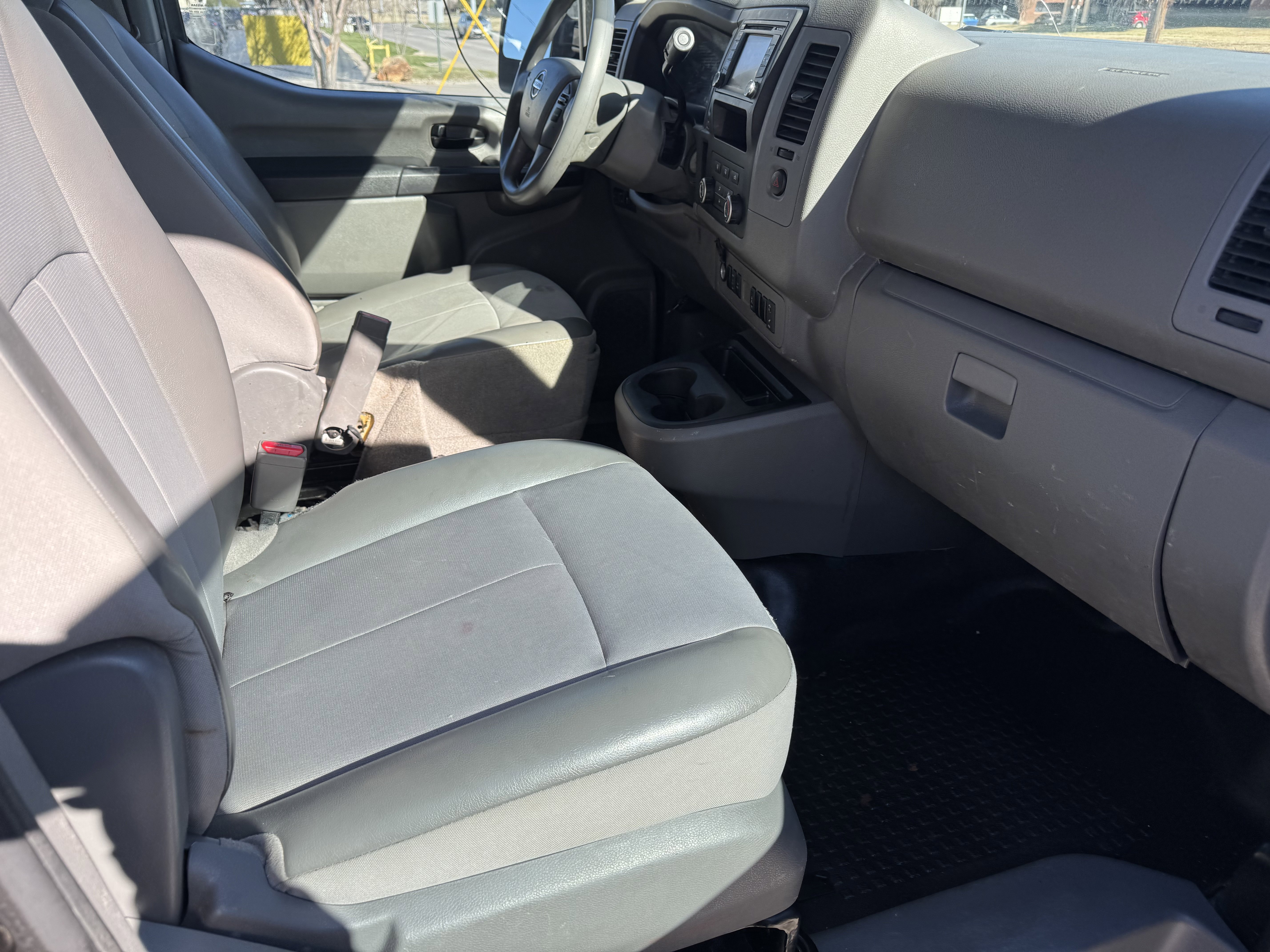 Used 2018 Nissan NV 3500 SL w/ Navigation Package image 11