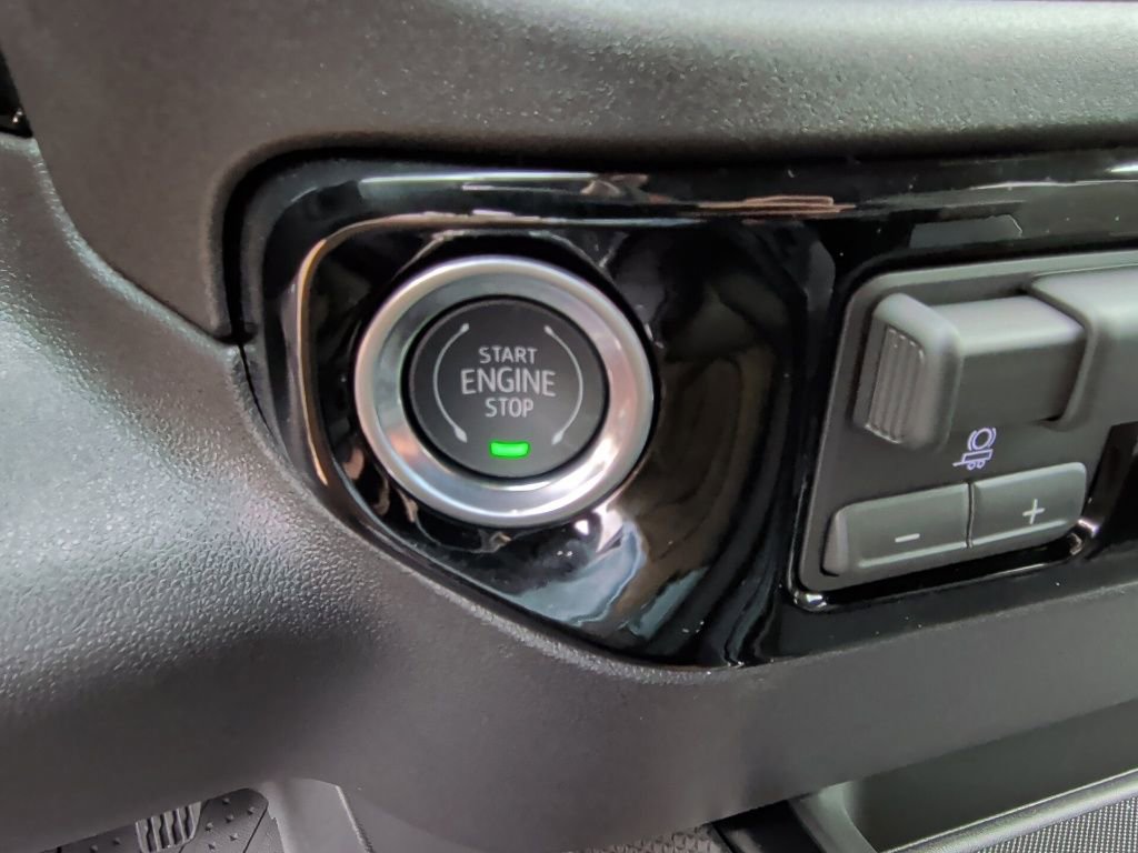 New 2026 Chevrolet Silverado 2500 ZR2 image 25