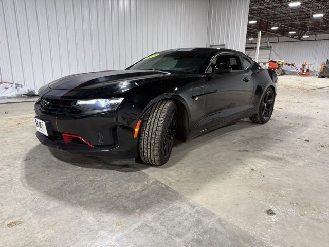 Used 2019 Chevrolet Camaro LT image 3