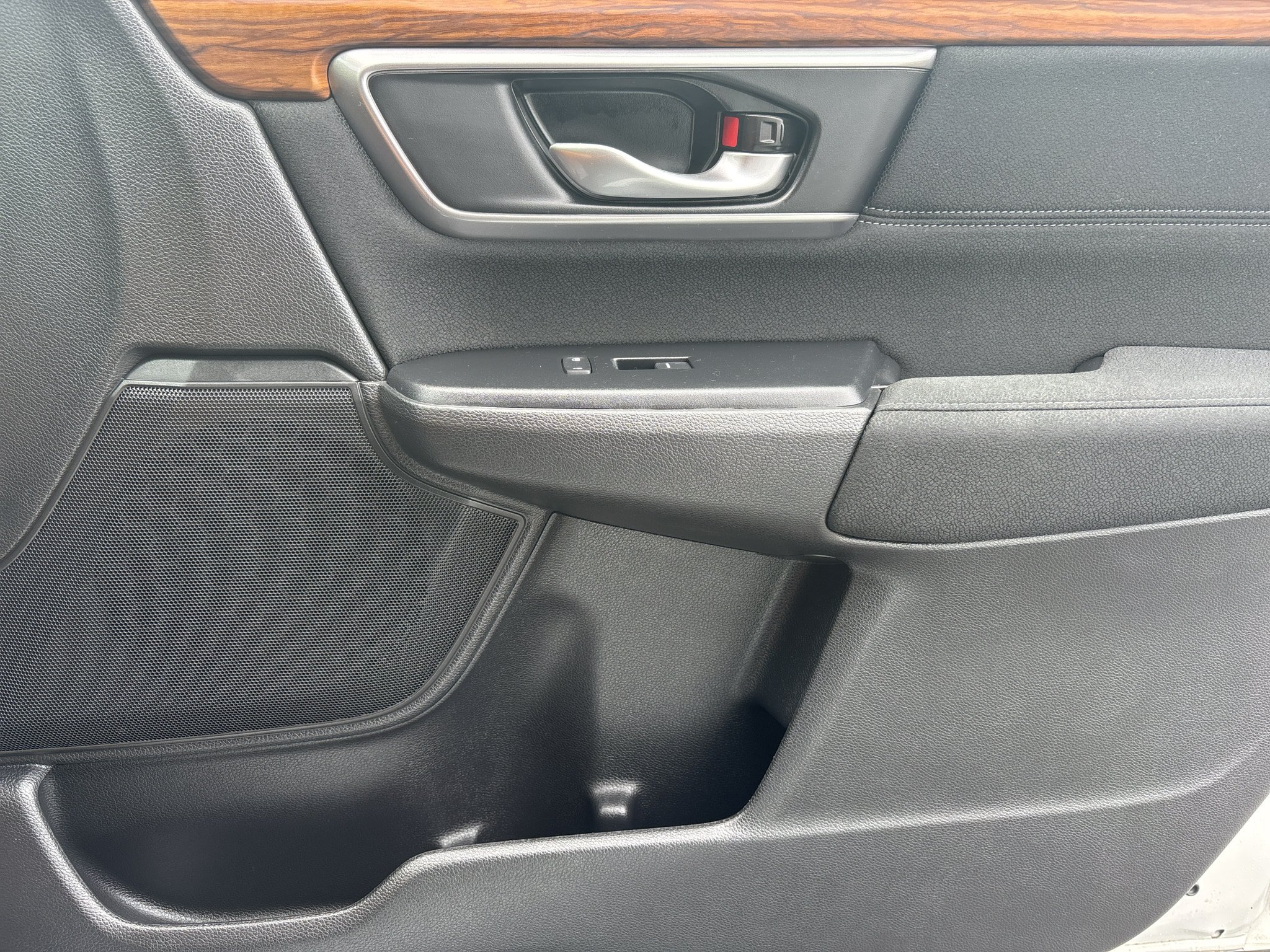 Used 2021 Honda CR-V EX image 11