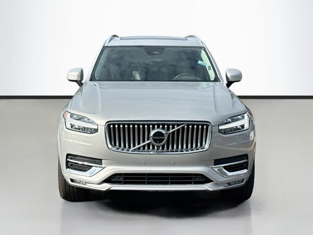 Used 2023 Volvo XC90 B6 Plus AWD/4WD image 2