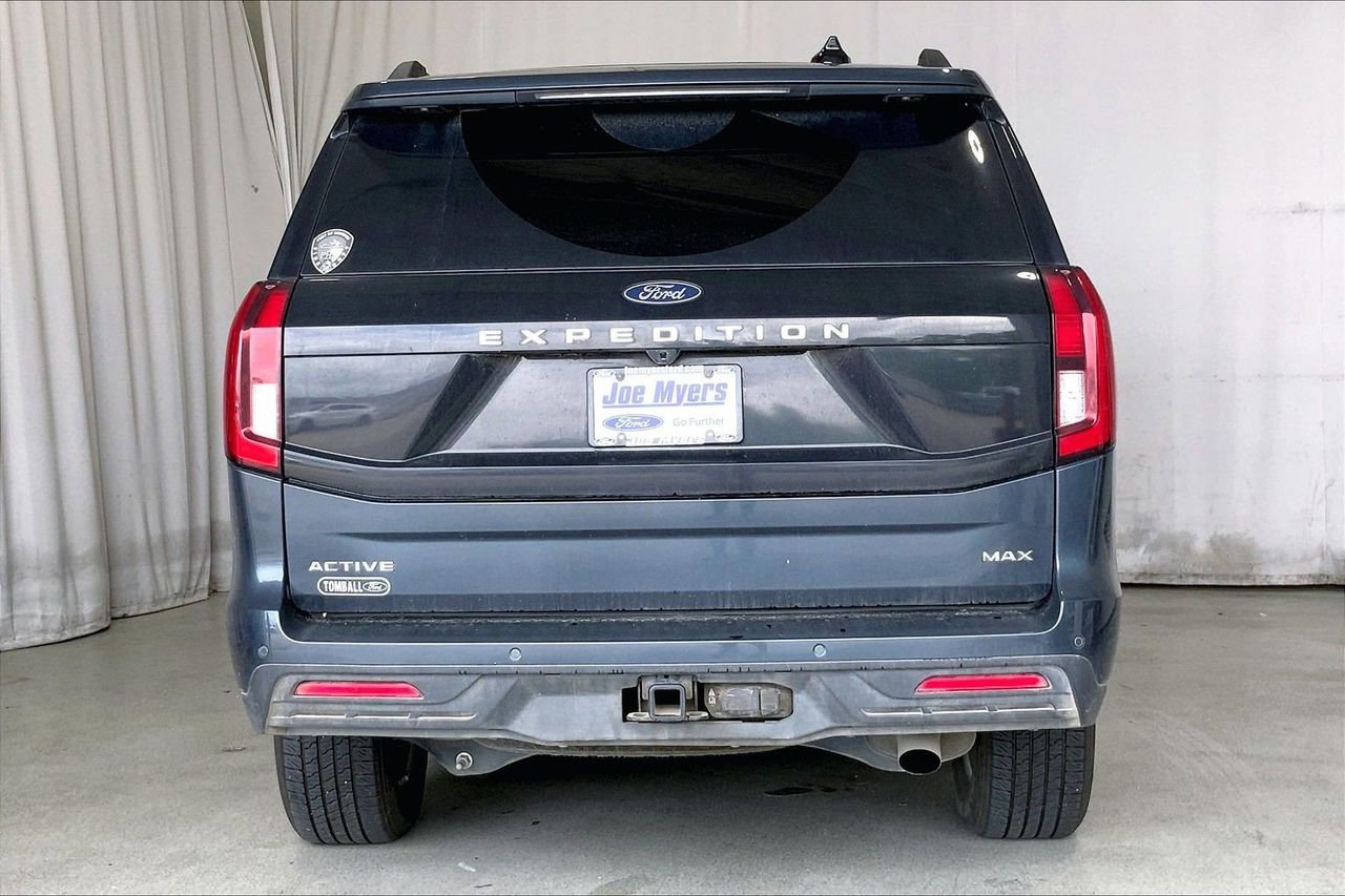 Used 2025 Ford Expedition Max Active RWD image 4