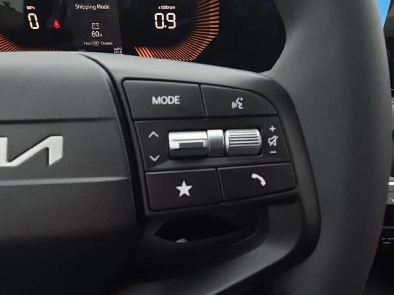 New 2026 Kia K4 LXS image 33