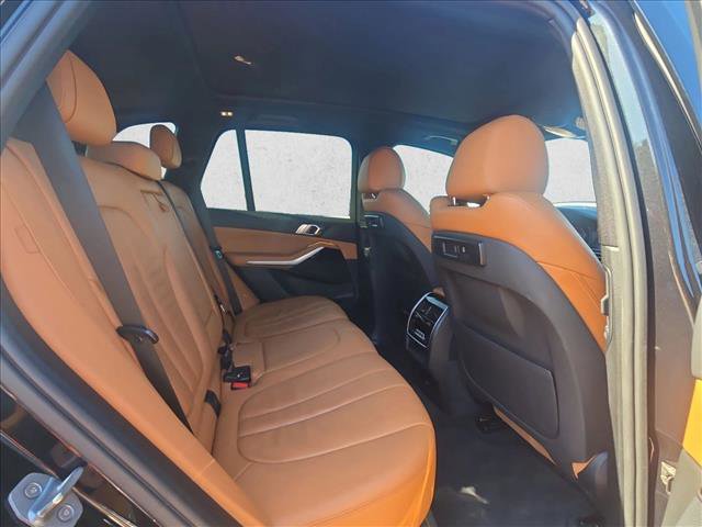 Used 2019 BMW X5 xDrive40i AWD/4WD image 17