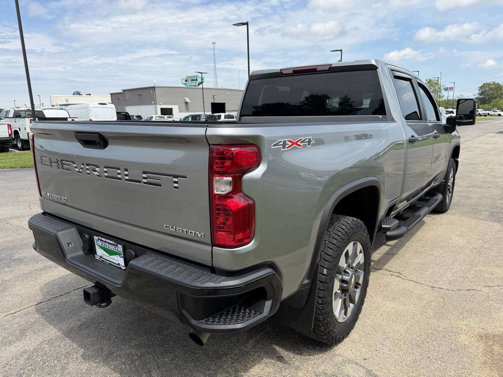 Used 2025 Chevrolet Silverado 2500 Custom AWD/4WD image 3