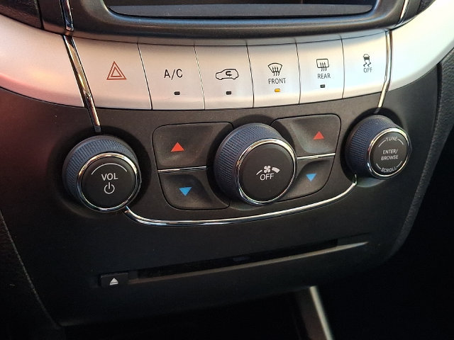 Used 2018 Dodge Journey SE FWD image 15
