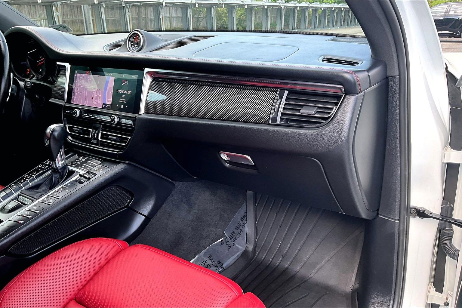 Used 2021 Porsche Macan GTS AWD/4WD image 15