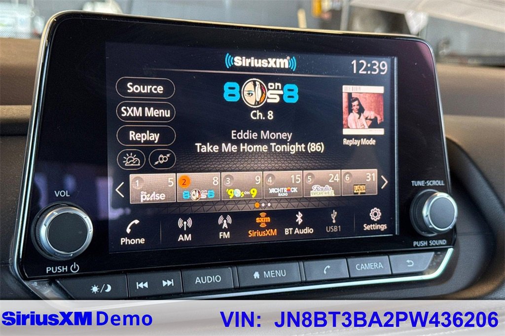 Used 2023 Nissan Rogue SV image 33