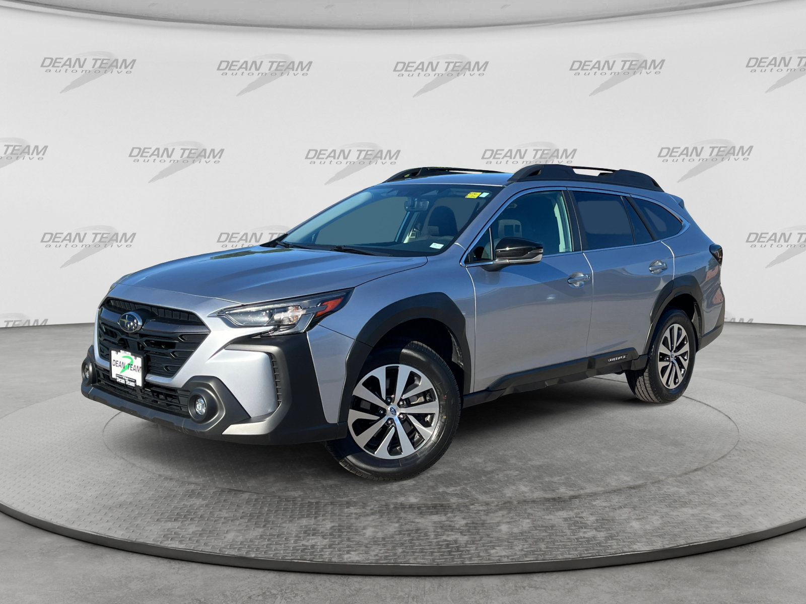 Used 2024 Subaru Outback Premium AWD/4WD image 3