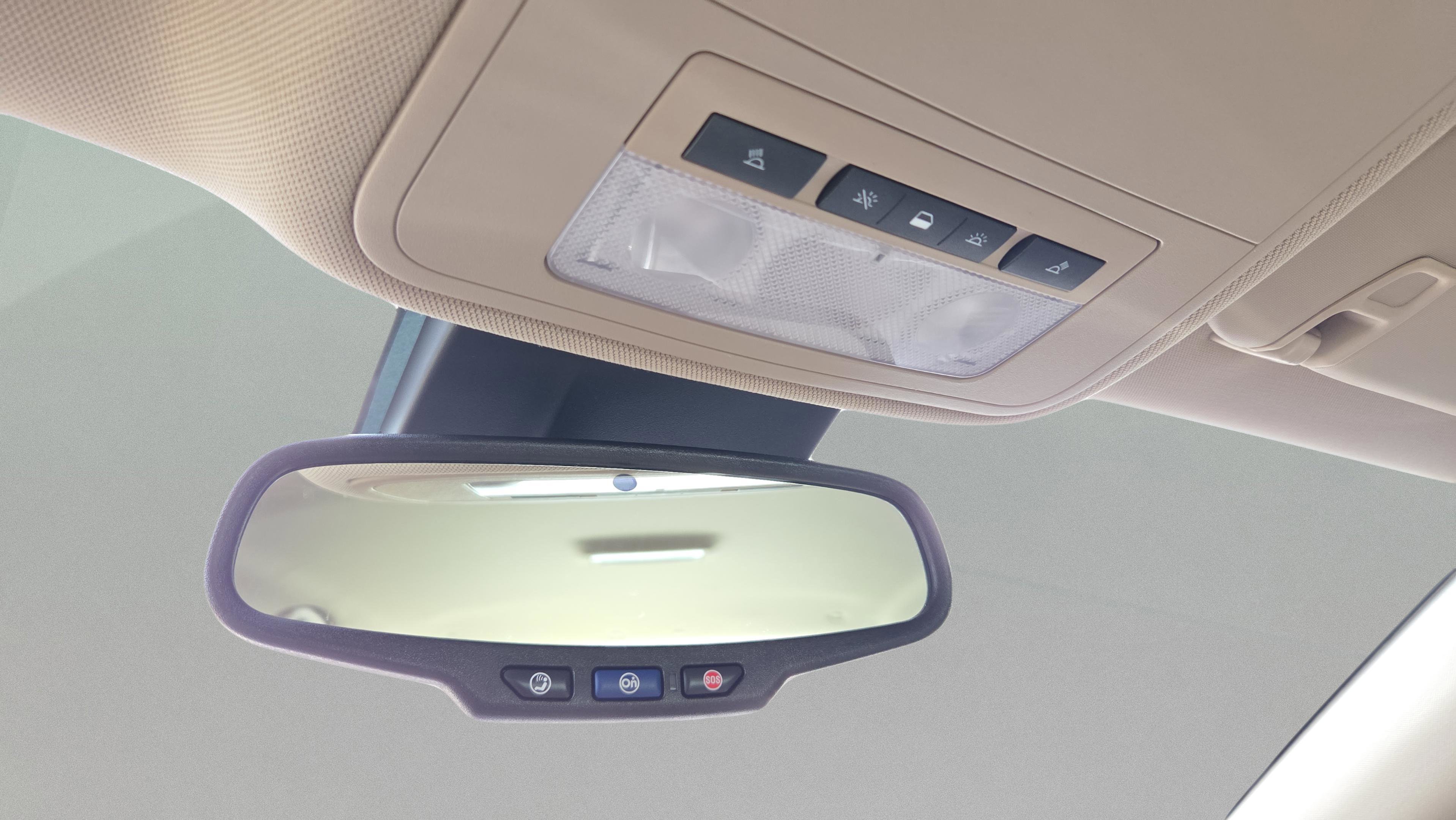 Used 2017 Buick Regal Sport Touring image 24