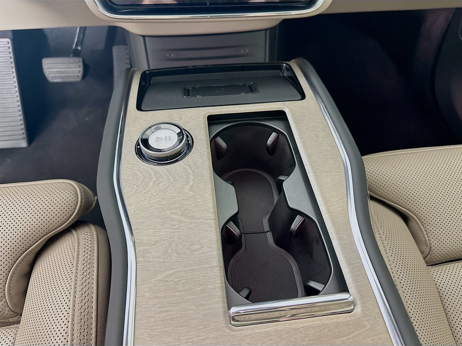 New 2026 Volvo EX90 Ultra AWD/4WD image 28