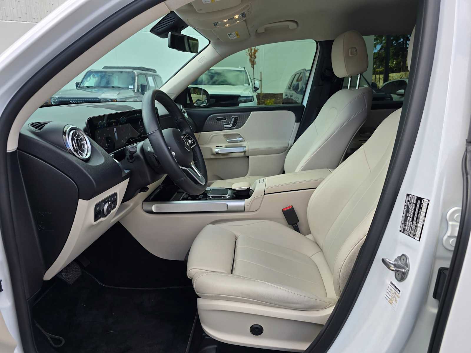 Used 2022 Mercedes-Benz GLB 250 GLB 250 image 20