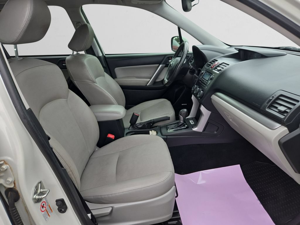 Used 2015 Subaru Forester 2.5i Touring AWD/4WD image 15