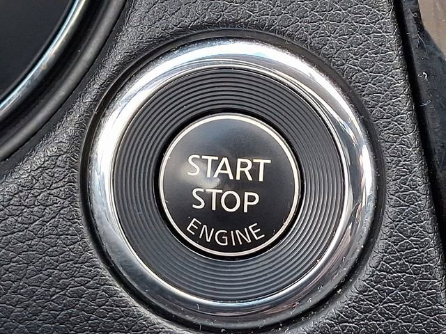 Used 2018 Nissan Rogue SV w/ Sun & Sound Touring Package image 24