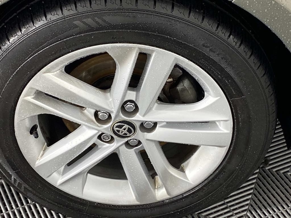 Used 2019 Toyota Corolla SE FWD image 28