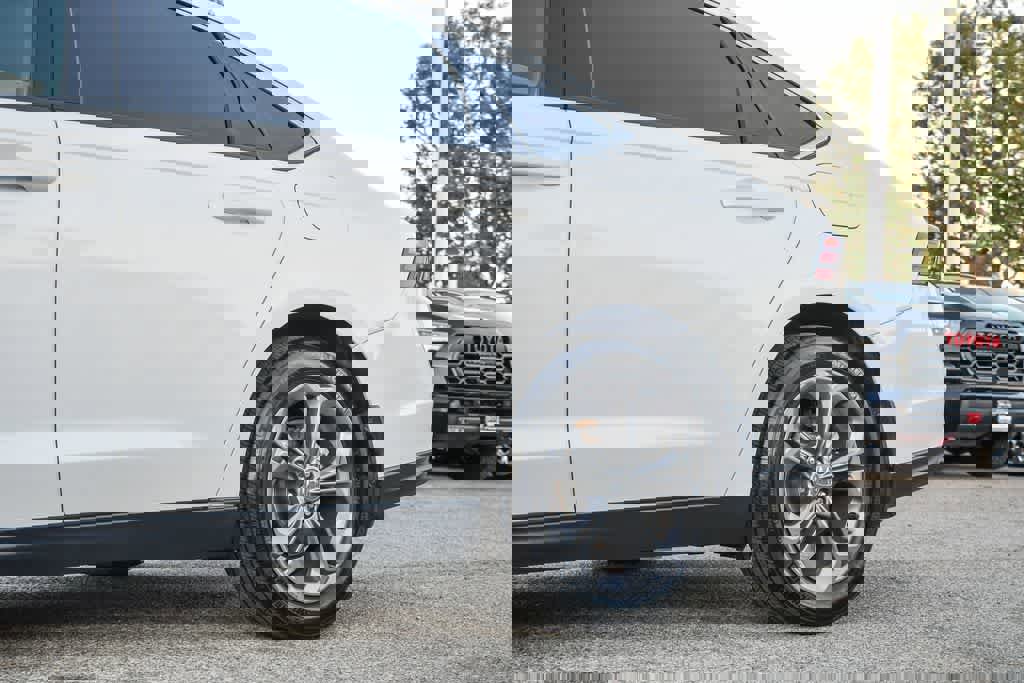 Used 2024 Honda Accord EX image 11