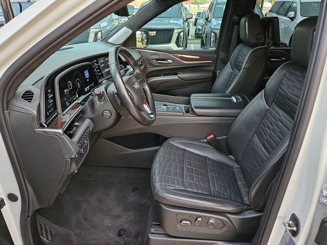 Certified 2022 Cadillac Escalade ESV Sport Platinum w/ Heavy-Duty Trailer Package image 10