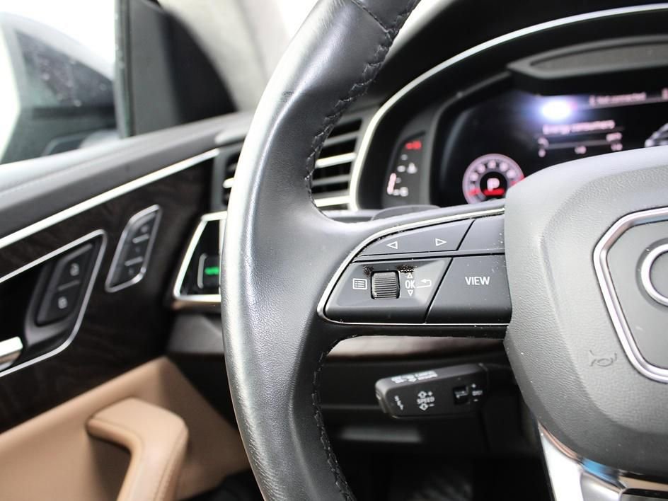 Used 2022 Audi Q8 Prestige AWD/4WD image 18