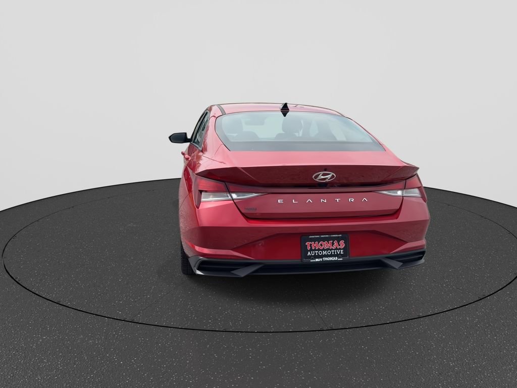 Certified 2023 Hyundai Elantra SEL FWD image 7