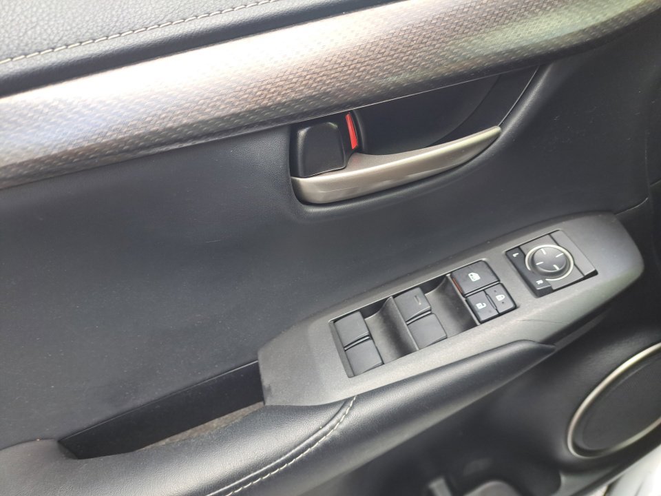 Used 2017 Lexus NX 200t FWD image 36