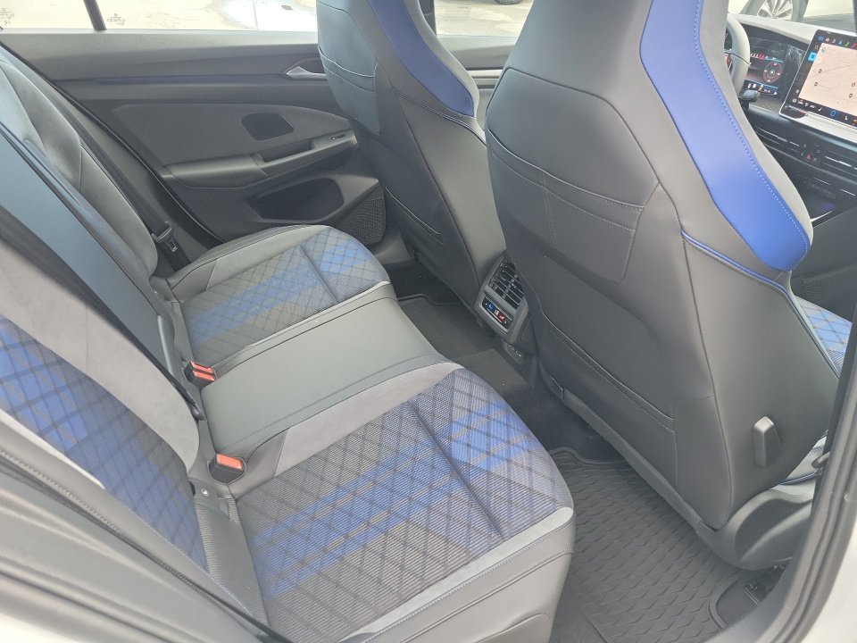New 2025 Volkswagen Golf R Black Edition image 29
