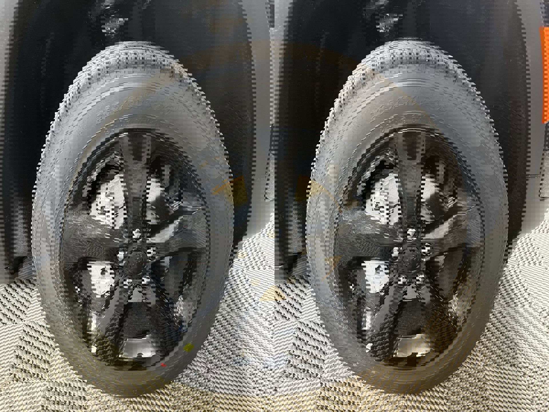 New 2025 Jeep Grand Cherokee Limited w/ Black Appearance Package image 10